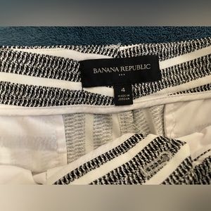 Banana republic shorts!